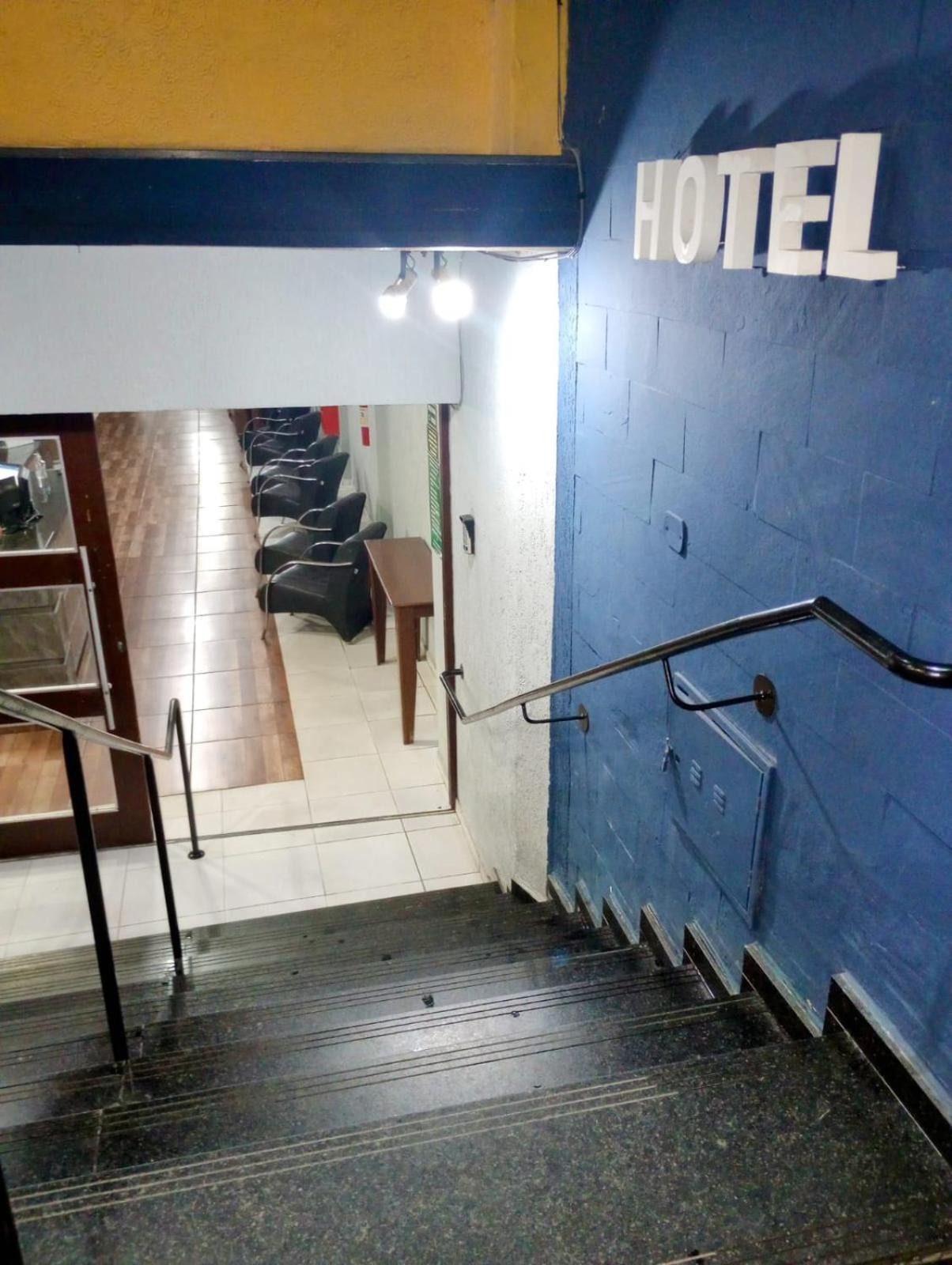 Calabreza Hotel E Restaurante Трес-Корасойнс Экстерьер фото